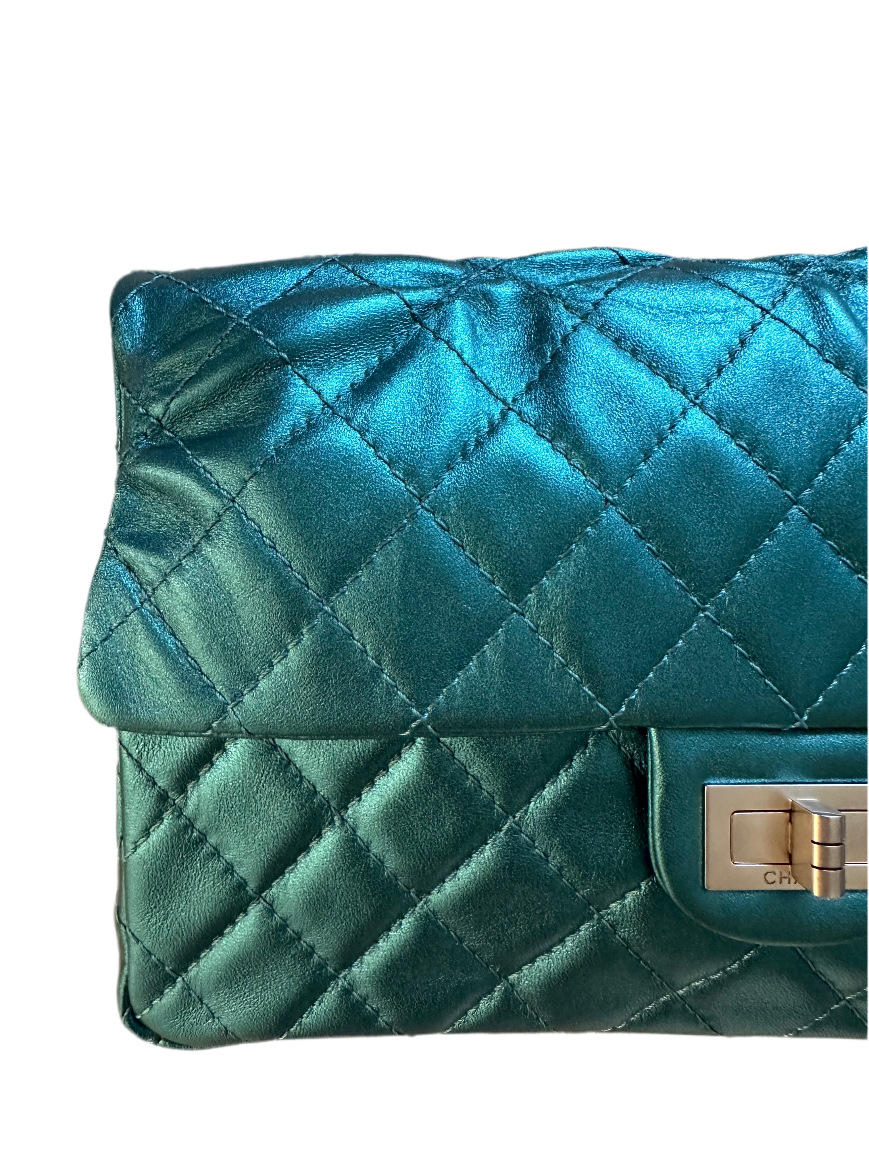 Chanel Reissue 2.55 Classic 226 flap bag