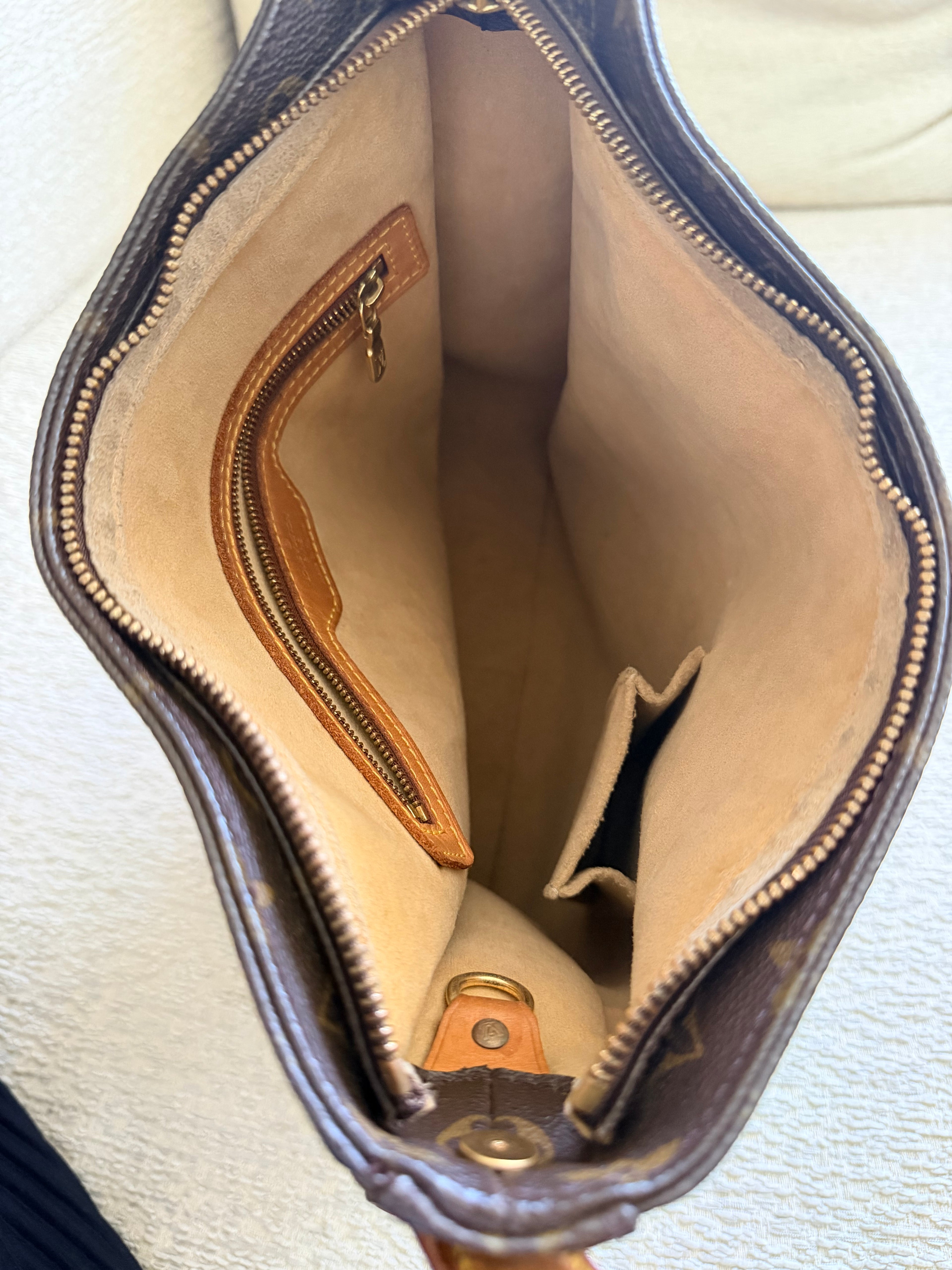 Louis Vuitton Looping GM Monogram Shoulder Bag