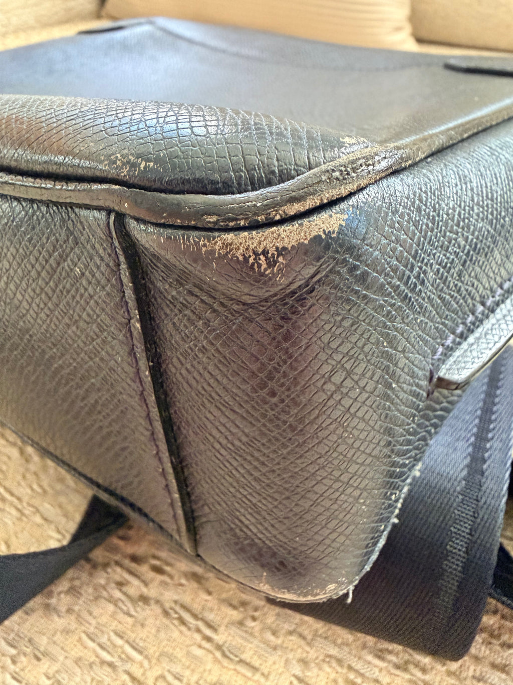Louis Vuitton District PM Messenger Bag