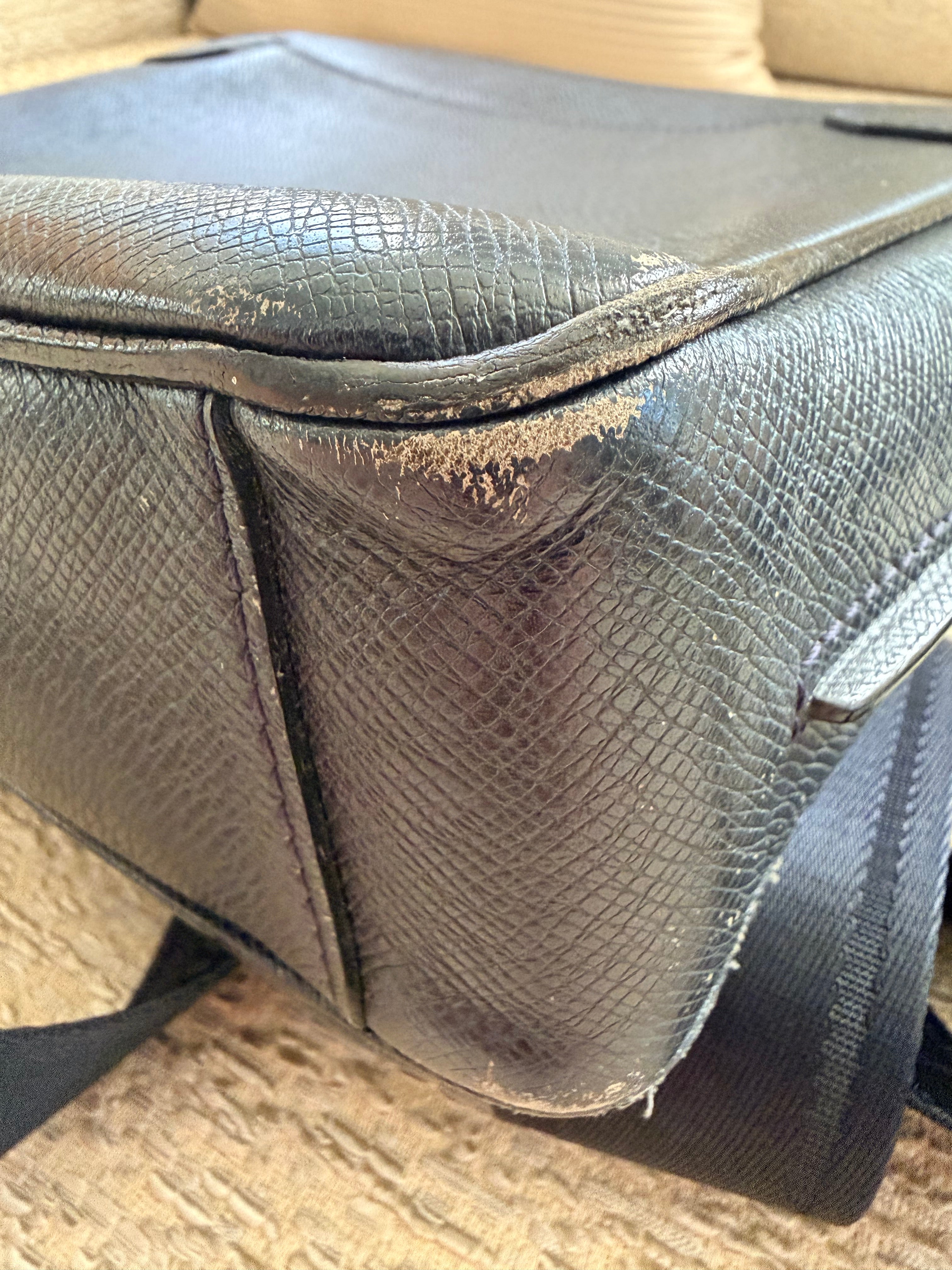 Louis Vuitton District PM Messenger Bag